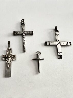 4 All VINTAGE sterling silver crosses
